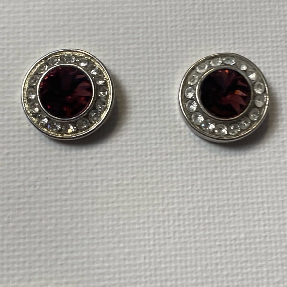 Lot of 5 pairs of rhinestone stud earrings - Picture 5 of 7